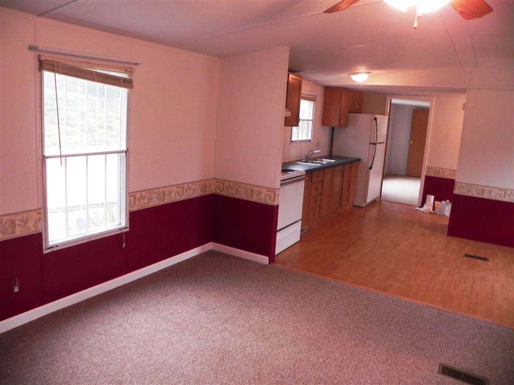 560 Robinson Bridge Road Central, SC 29630 - Photo 8 of 34