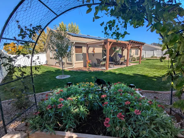 a view of outdoor space yard and patio