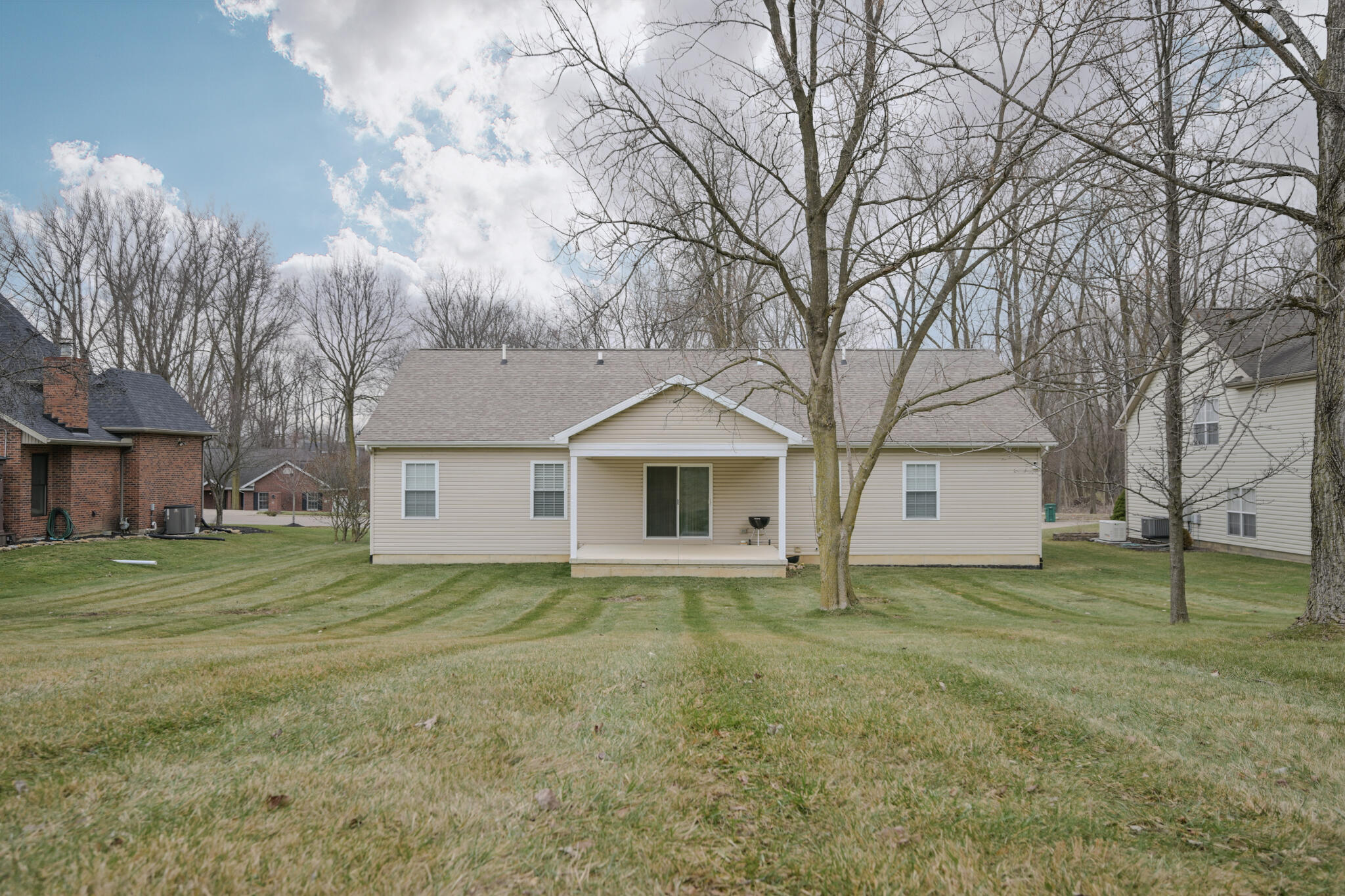 1327 Kingsgate Road Springfield, OH 45503 - Photo 38 of 39 Gallery Image 38