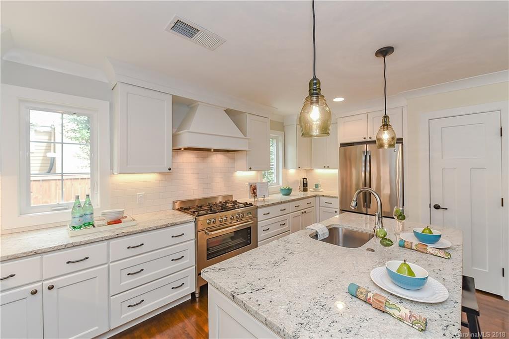 914 Sedgefield Road Charlotte, NC 28209 - Photo 7 of 26