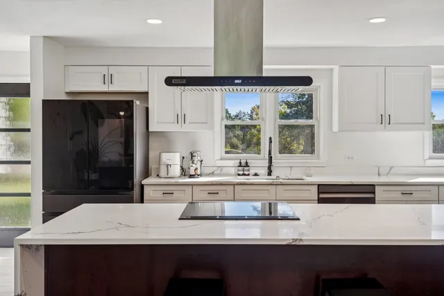 $459,900 | 3S126 South Park Boulevard, Glen Ellyn, IL 60137