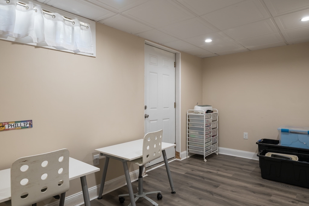 380 Walnut Plain Road Rochester, MA 02770 - Photo 13 of 22
