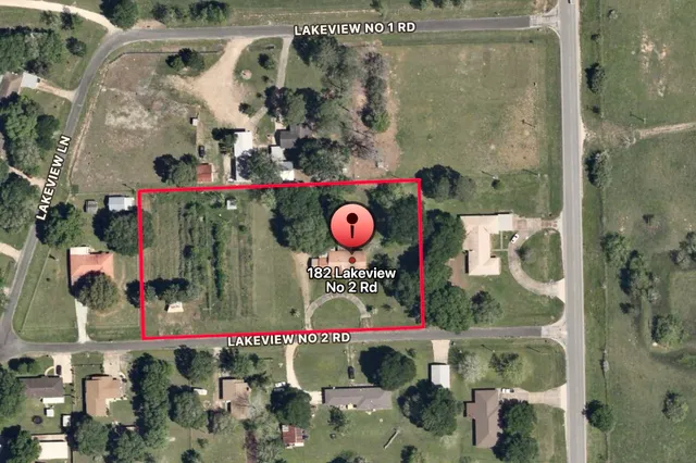 $329,000 | 182 Lakeview 2, El Campo, TX 77437