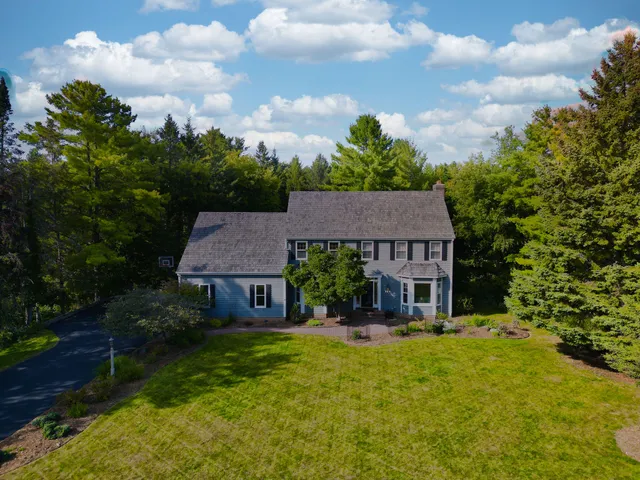 $755,000 | 389 Juniper Court, Delafield, WI 53018