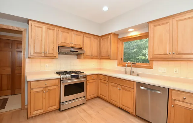 $755,000 | 389 Juniper Court, Delafield, WI 53018