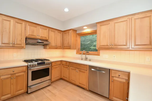 $755,000 | 389 Juniper Court, Delafield, WI 53018