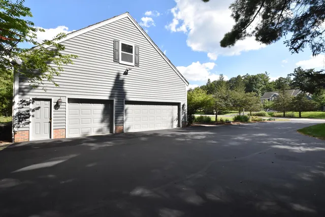 $755,000 | 389 Juniper Court, Delafield, WI 53018