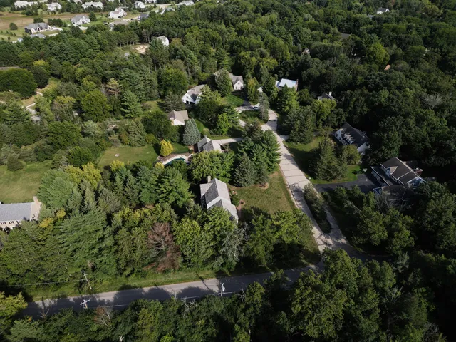 $755,000 | 389 Juniper Court, Delafield, WI 53018