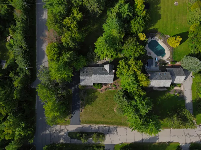 $755,000 | 389 Juniper Court, Delafield, WI 53018