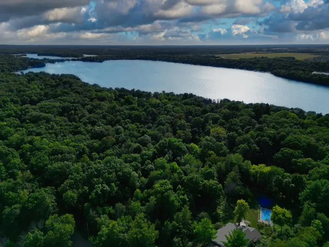 $755,000 | 389 Juniper Court, Delafield, WI 53018