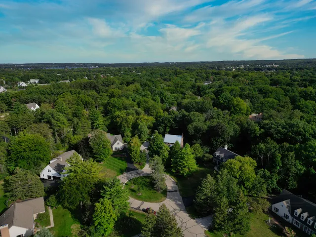 $755,000 | 389 Juniper Court, Delafield, WI 53018