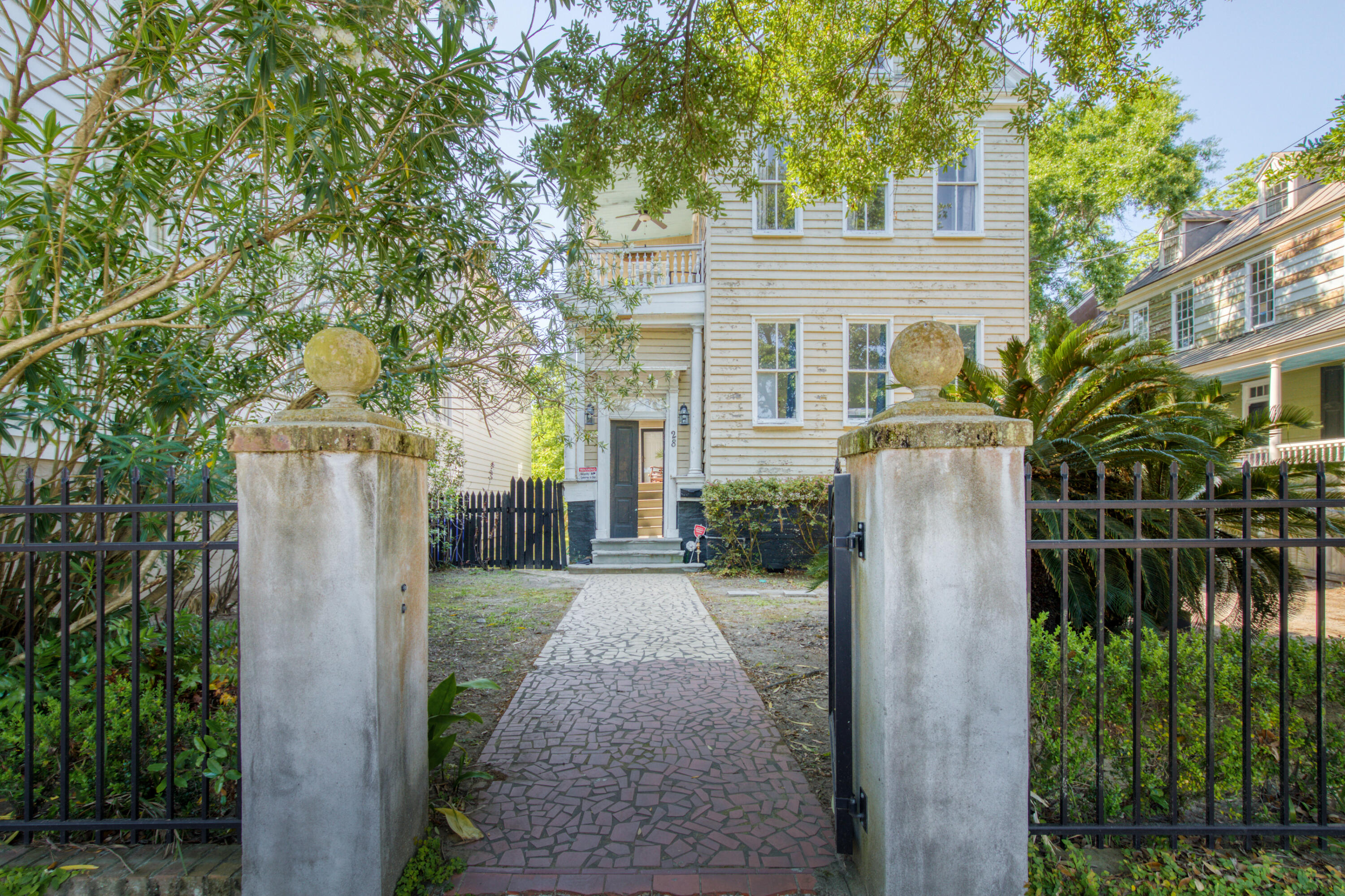 28 Mary Street Charleston, SC 29403 - Photo 1 of 31 28mary-1