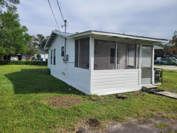 $125,900 | 1058 North Davis Avenue, Lakeland, FL 33805