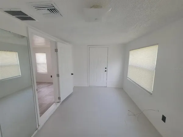 $125,900 | 1058 North Davis Avenue, Lakeland, FL 33805