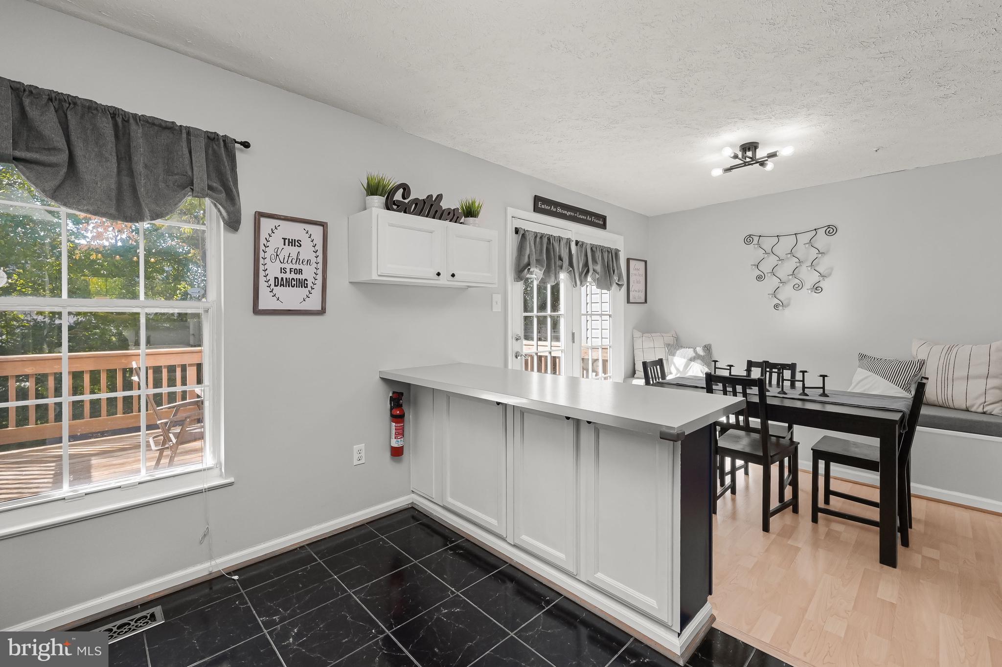 6552 Ellington Way Frederick, MD 21703 - Photo 12 of 45 Breakfast Bar