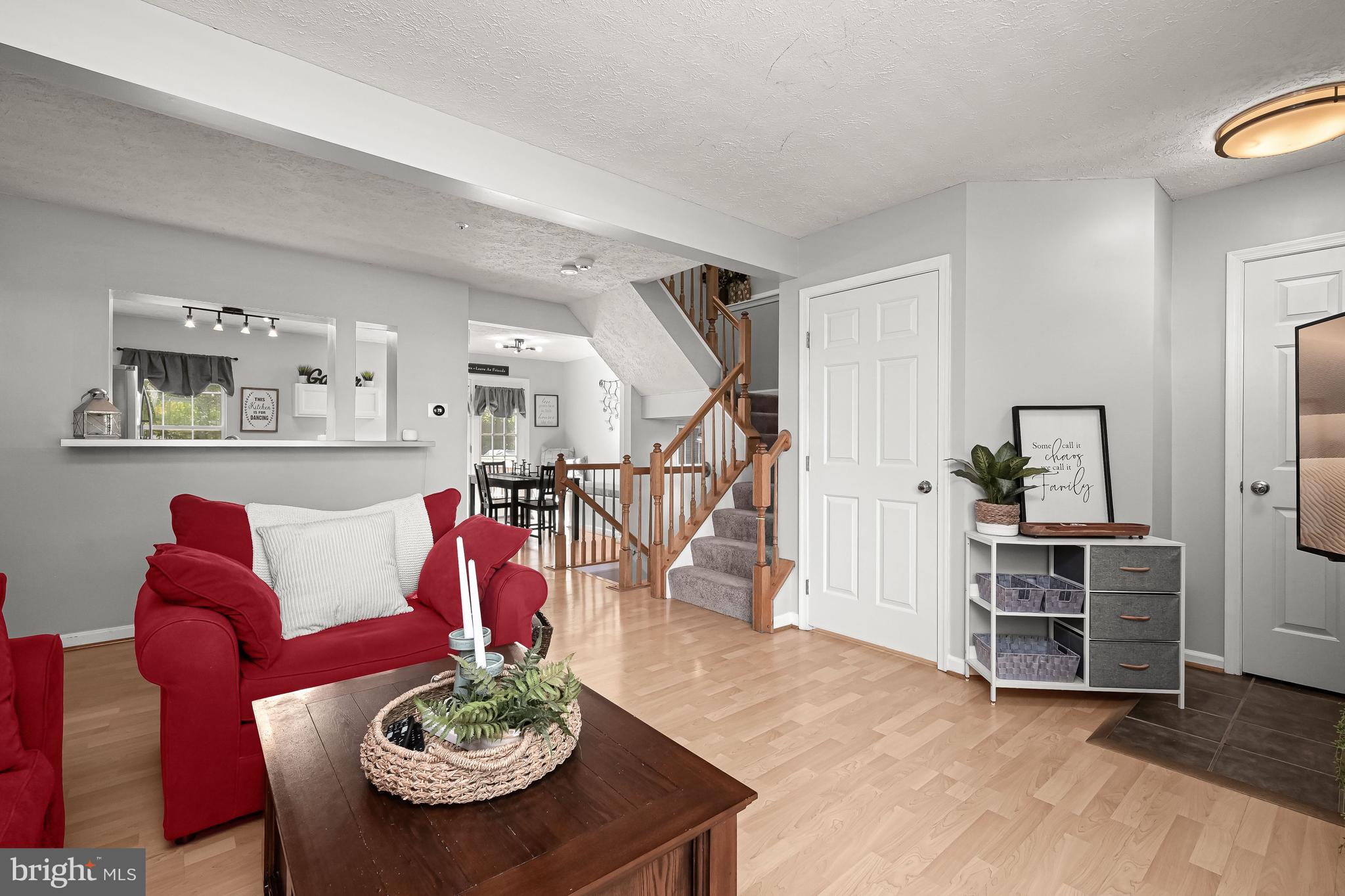 6552 Ellington Way Frederick, MD 21703 - Photo 4 of 45 Living Room