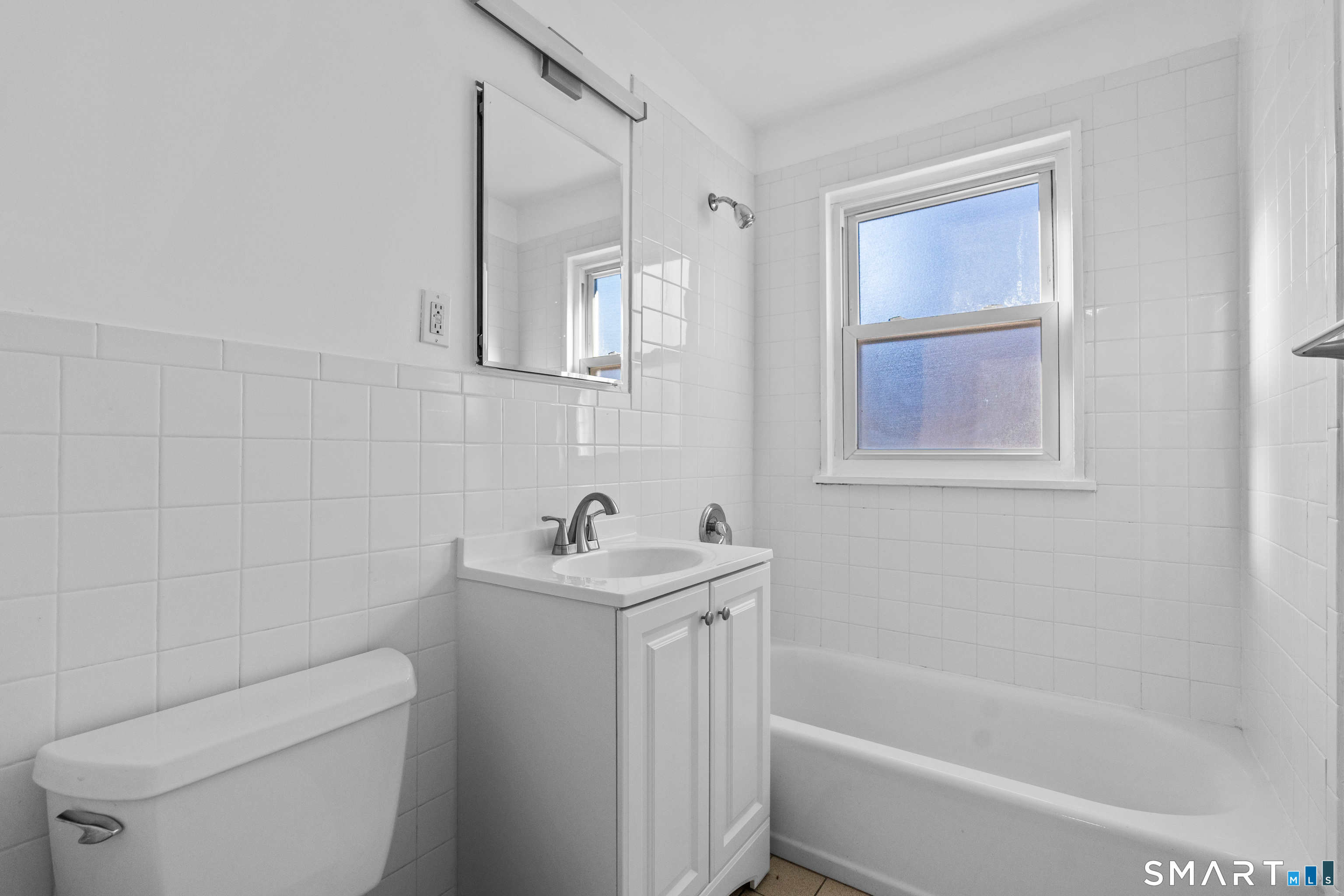 30 Hamilton Court, Unit B Stamford, CT 06902 - Photo 13 of 35