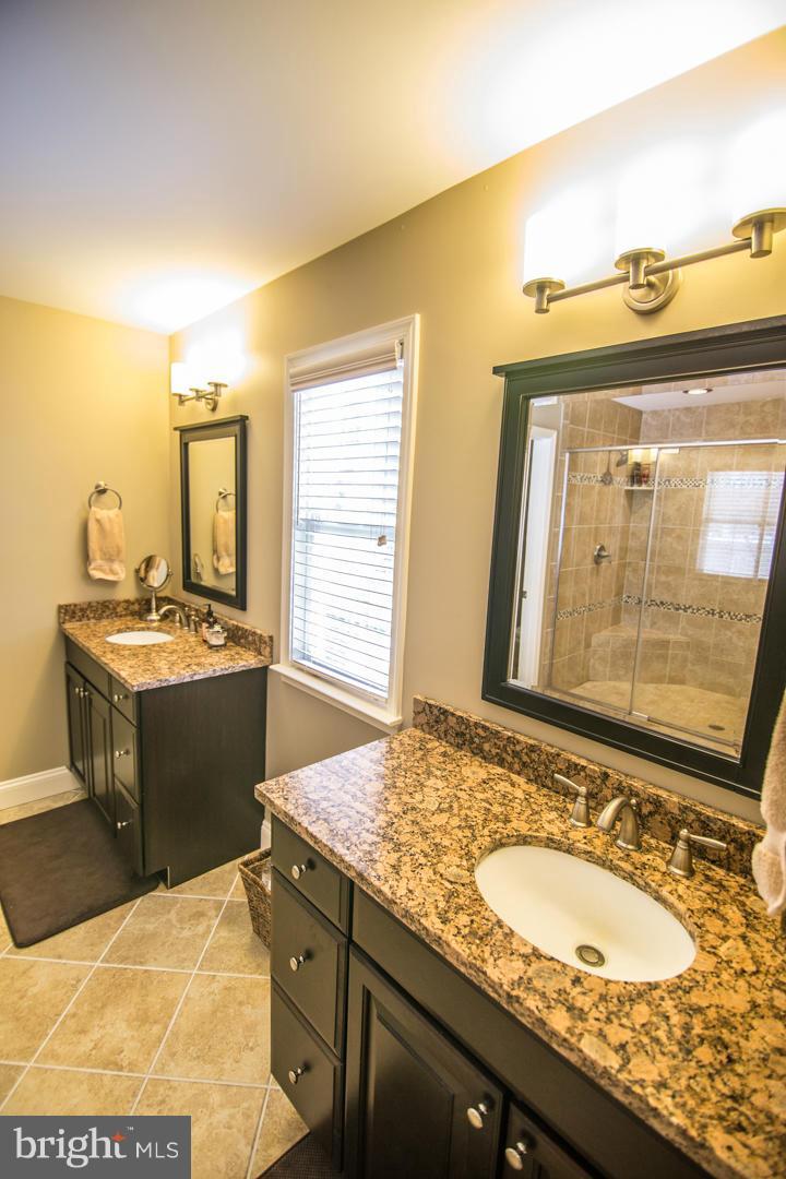 131 Riverside Road Edgewater, MD 21037 - Photo 14 of 25 Bath (Master)