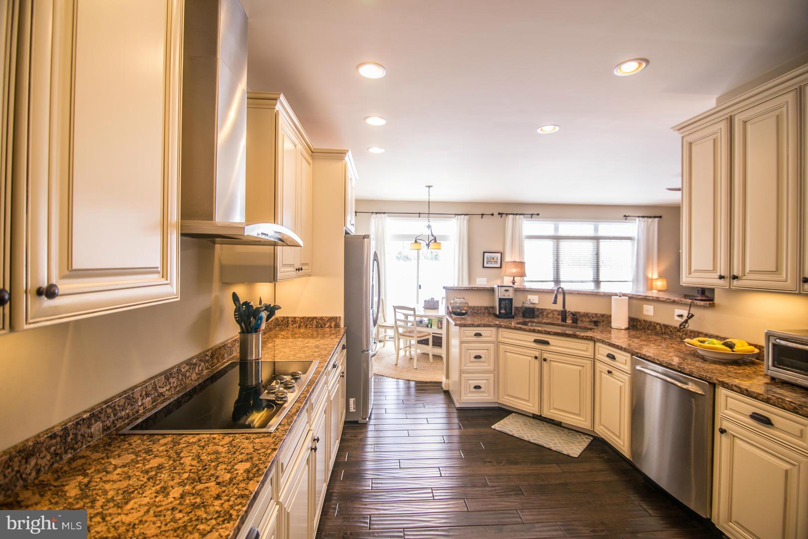 131 Riverside Road Edgewater, MD 21037 - Photo 7 of 25 Kitchen