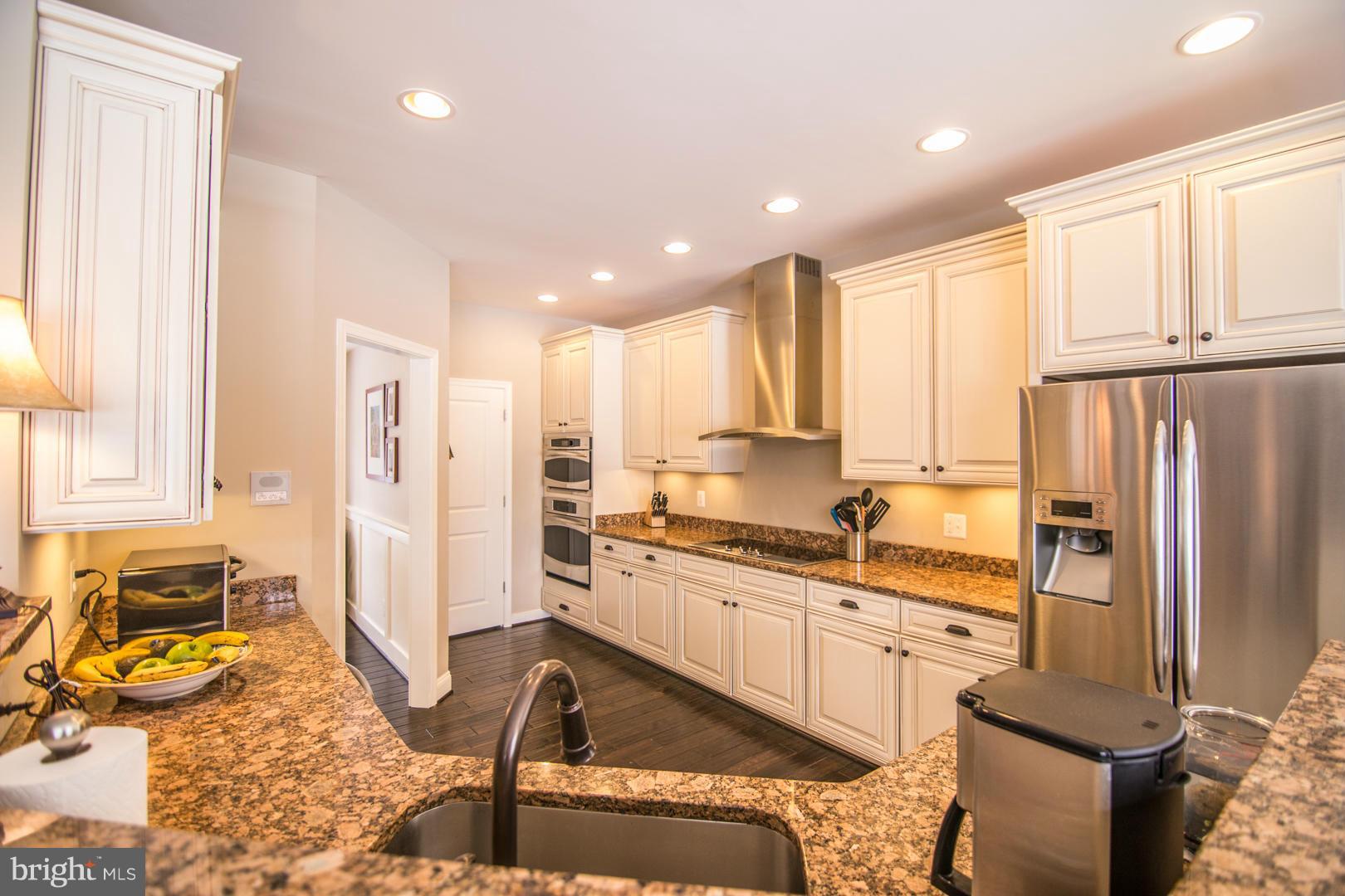 131 Riverside Road Edgewater, MD 21037 - Photo 8 of 25 Kitchen