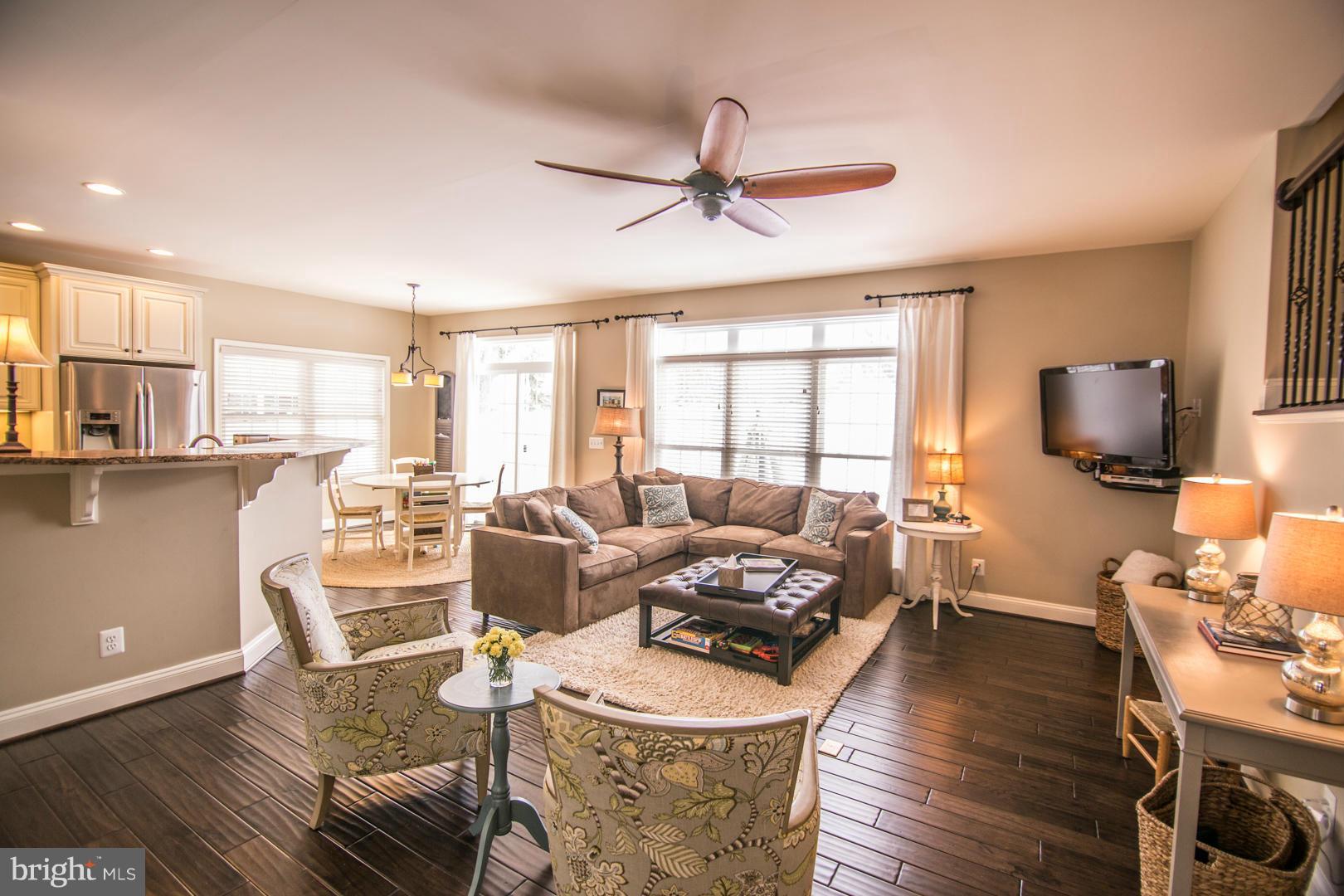 131 Riverside Road Edgewater, MD 21037 - Photo 9 of 25 Family Room