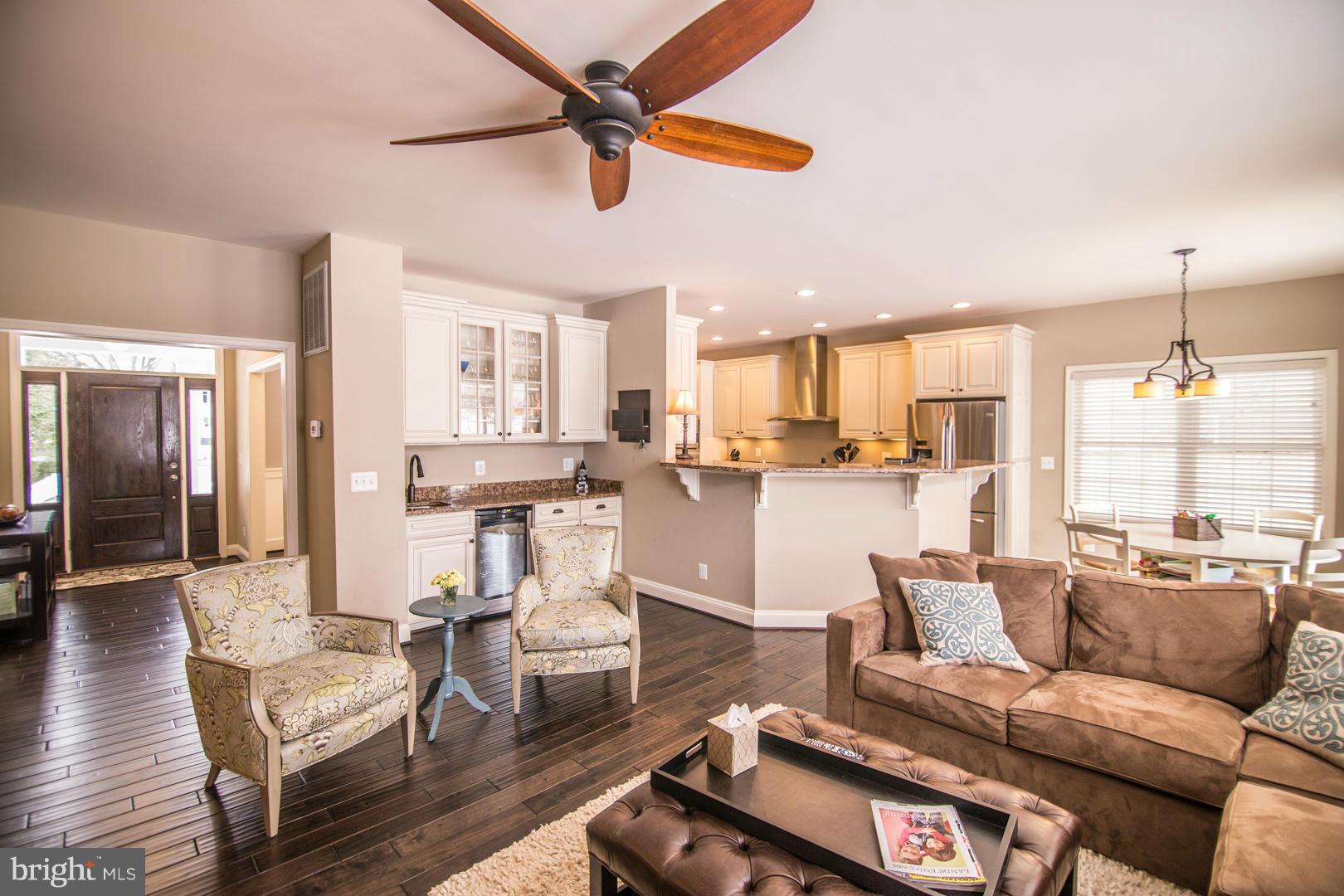 131 Riverside Road Edgewater, MD 21037 - Photo 10 of 25 Family Room