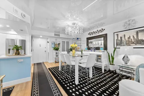 $415,000 | 1160 North Federal Highway, Unit 221, Fort Lauderdale, FL 33304