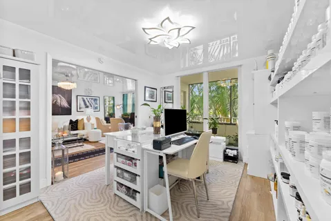 $415,000 | 1160 North Federal Highway, Unit 221, Fort Lauderdale, FL 33304