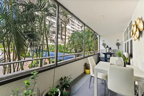 $415,000 | 1160 North Federal Highway, Unit 221, Fort Lauderdale, FL 33304