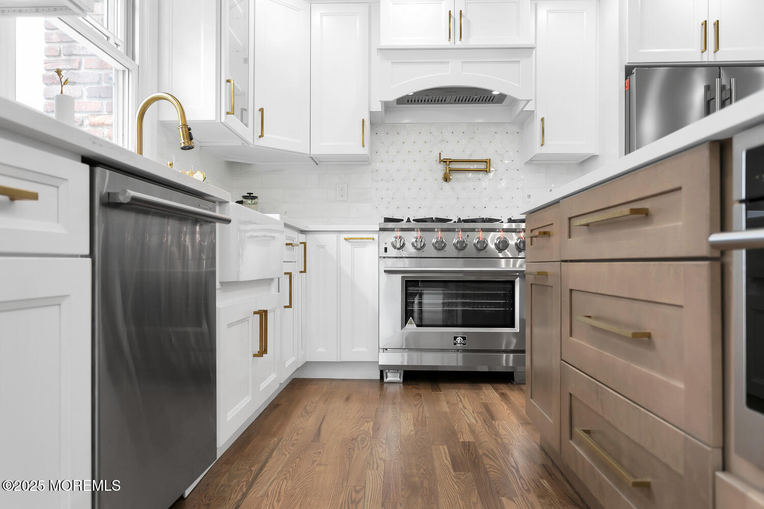 832 Nutswamp Road Red Bank, NJ 07701 - Photo 23 of 53 832 Nutswamp Rd Red Bank NJ-large-016-05