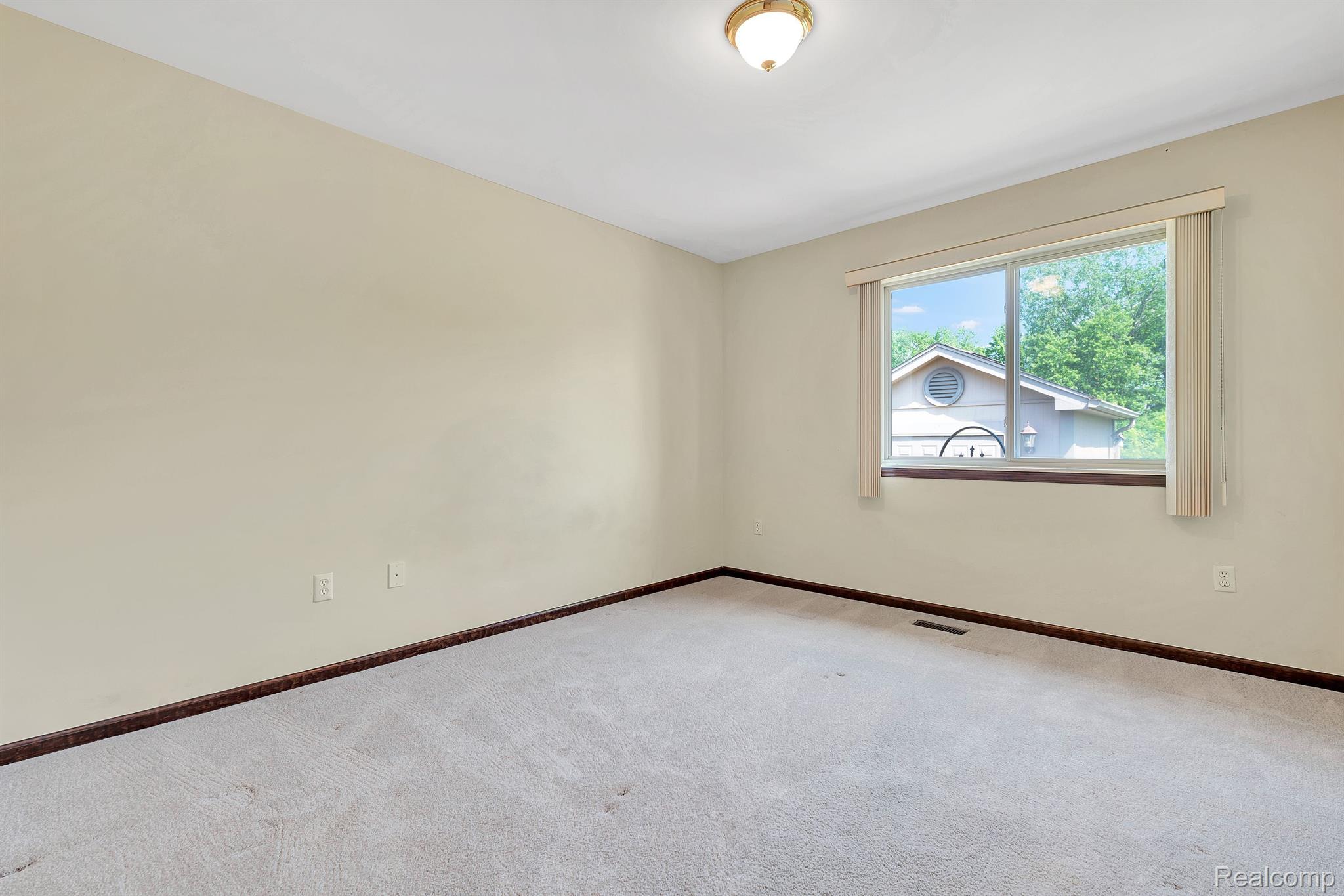 5617 Bedell Road Sterling Heights, MI 48310 - Photo 27 of 44 Gallery Image 27