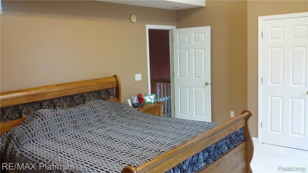 1383 North Hacker Road Howell, MI 48843 - Photo 9 of 34 20151117_154353.jpg