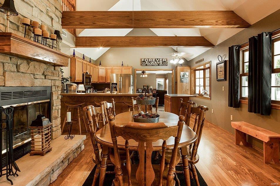197 Quarry Road Carrollton, IL 62016 - Photo 3 of 30
