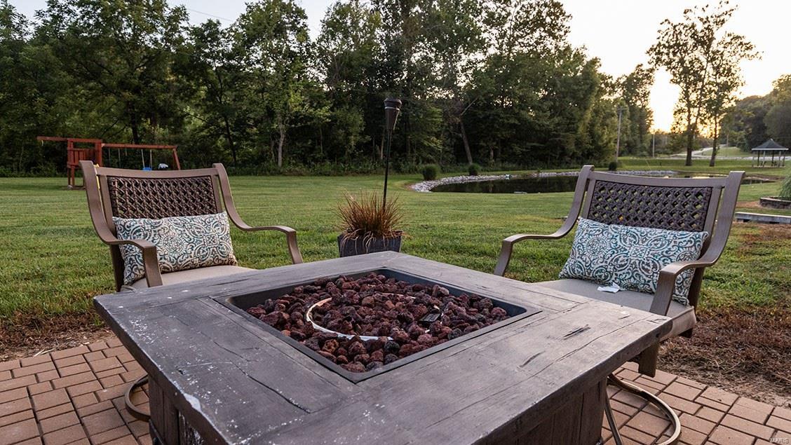 197 Quarry Road Carrollton, IL 62016 - Photo 23 of 30