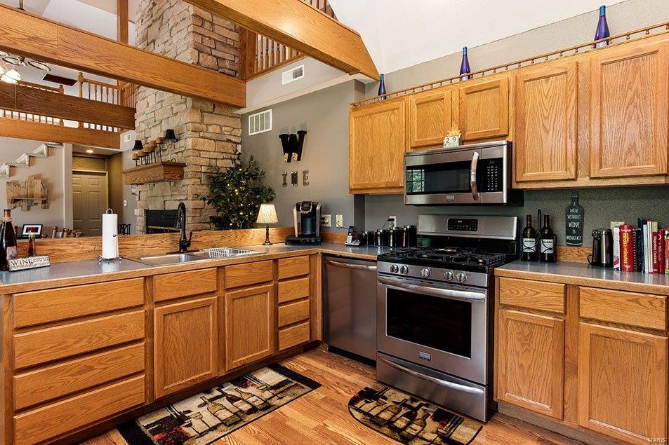 197 Quarry Road Carrollton, IL 62016 - Photo 4 of 30