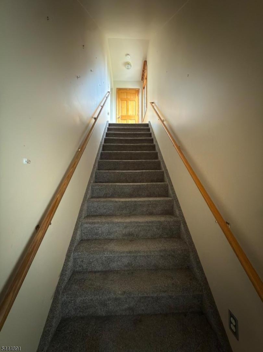 24 Beardslee Road Millstone, NJ 08844 - Photo 18 of 19