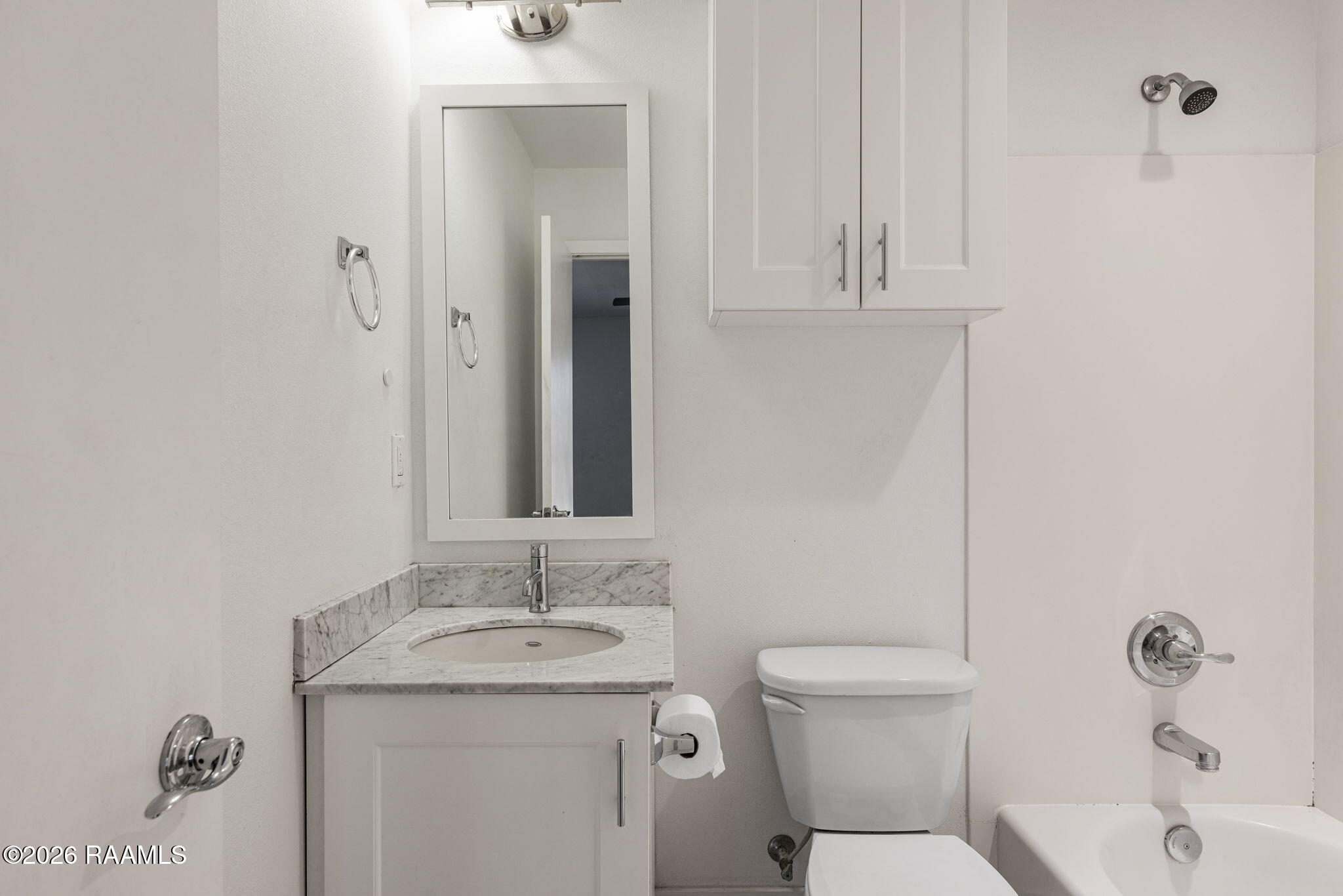 1201 South College Road, Unit 15 Lafayette, LA 70503 - Photo 27 of 30 27-web-or-mls-1201 S College Rd 15-27