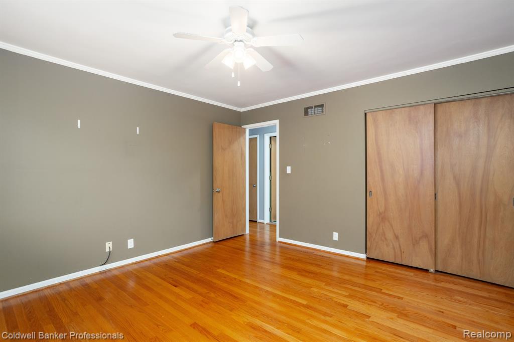 427 Lexington Road Grosse Pointe Farms, MI 48236 - Photo 13 of 22