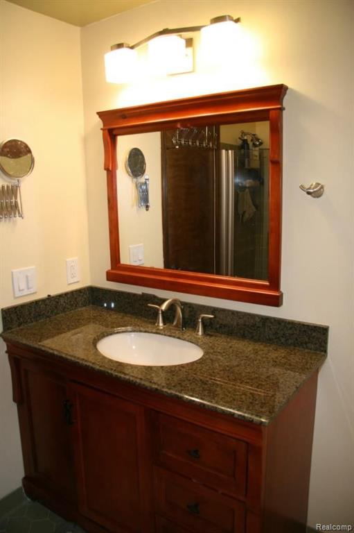 2734 Hillendale Drive Rochester Hills, MI 48309 - Photo 15 of 24