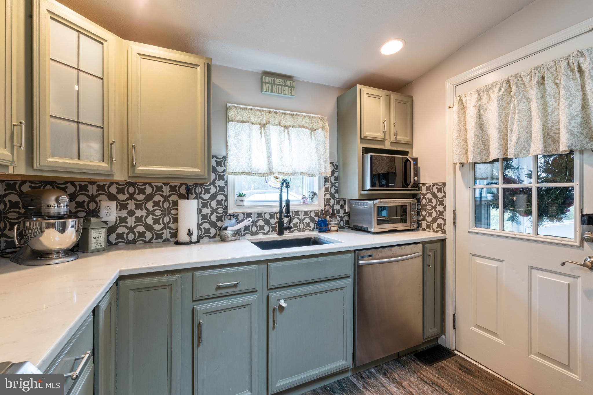 239 Chapel Heights Road Sewell, NJ 08080 - Photo 8 of 25