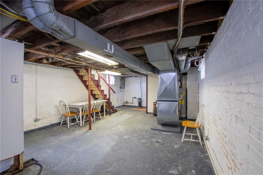 431 East Washington Street Rochester, PA 15074 - Photo 26 of 32 a view of under construction room and staircase