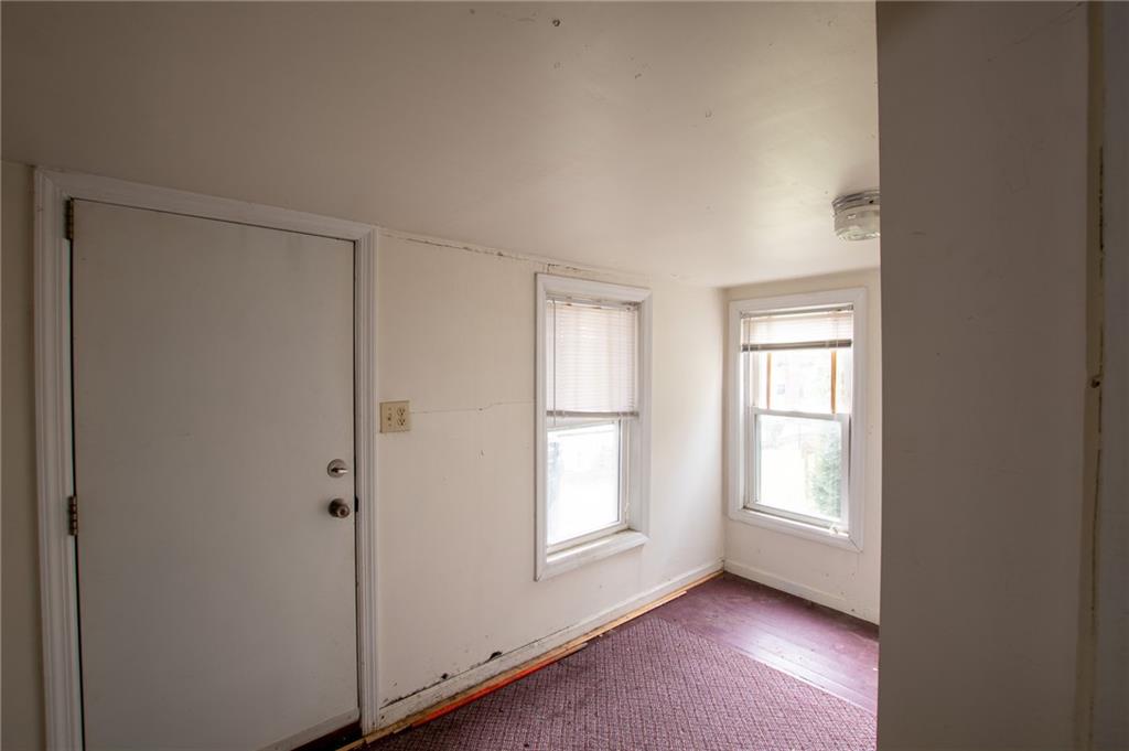 431 East Washington Street Rochester, PA 15074 - Photo 28 of 32 a view of an empty room with window