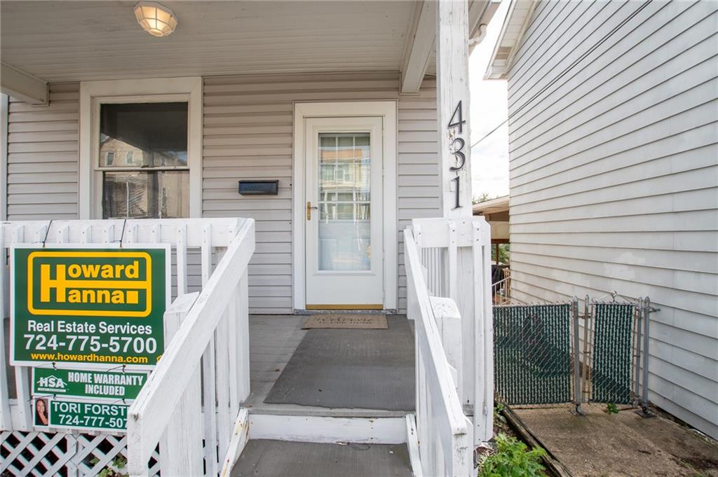 431 East Washington Street Rochester, PA 15074 - Photo 9 of 32 a view of stairs
