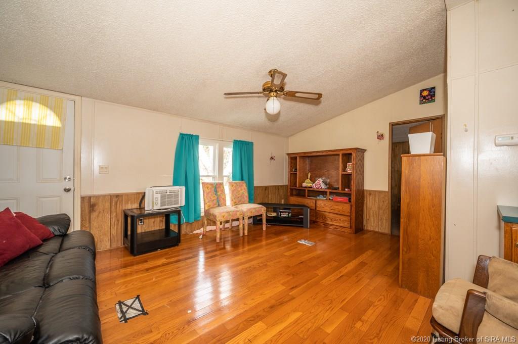 29606 Green Road Borden, IN 47106 - Photo 27 of 35 Gallery Image 27