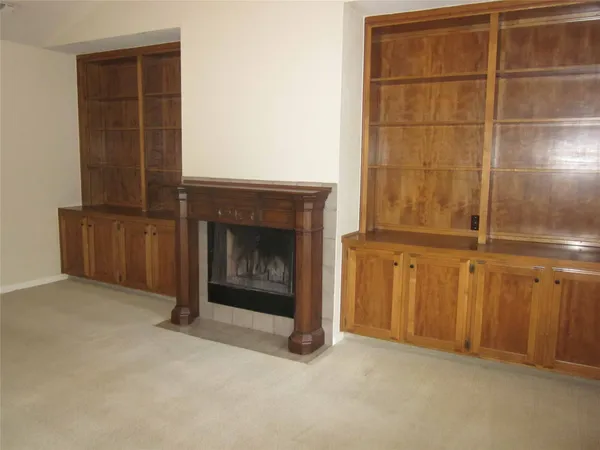 $1,395 | 102 Verna Spur, Unit B, Georgetown, TX 78628