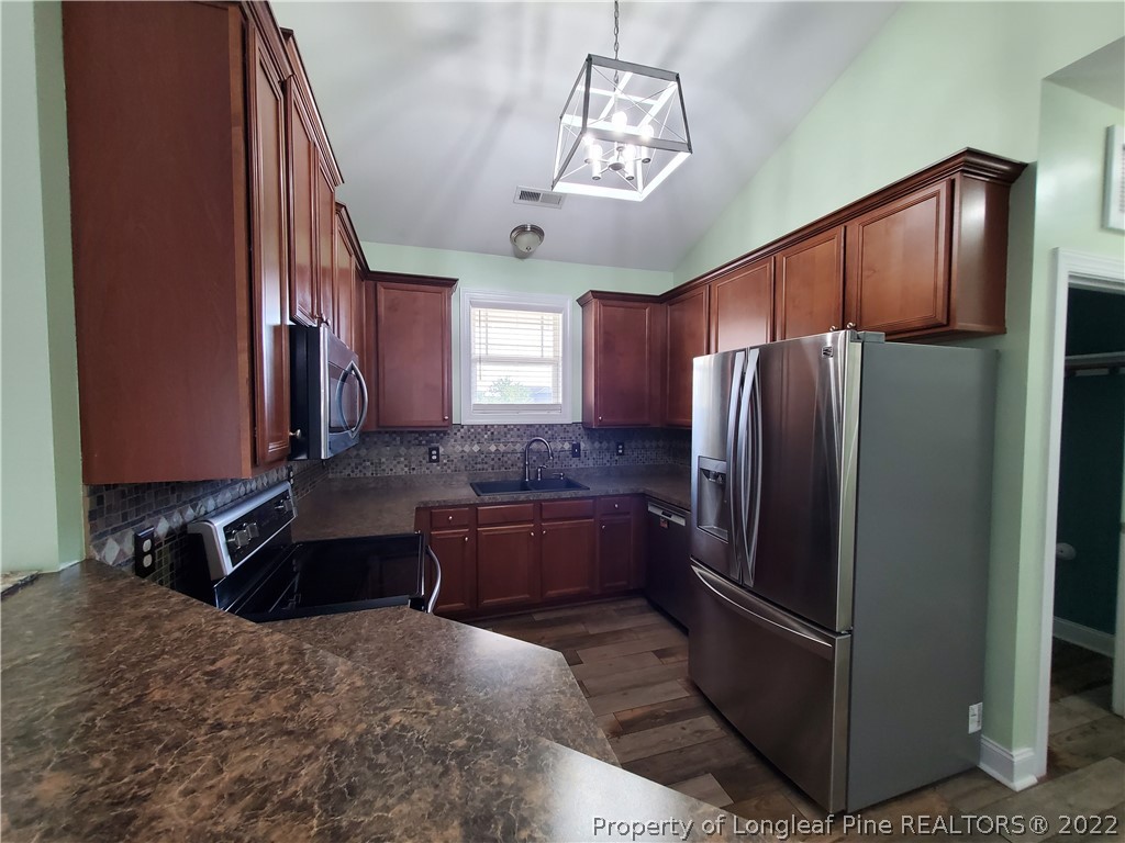 40 Harding Lane Cameron, NC 28326 - Photo 5 of 22 Gallery Image 5