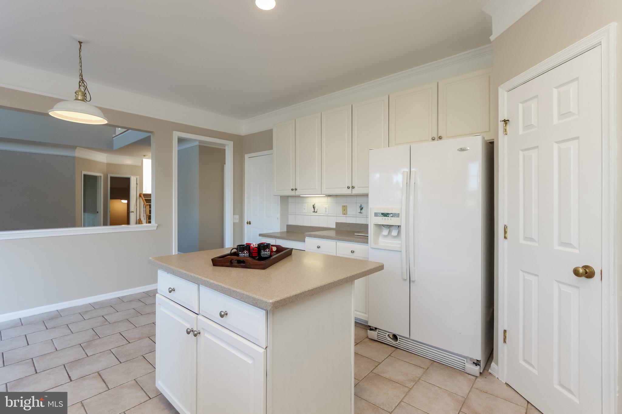 11244 Country Club Road New Market, MD 21774 - Photo 10 of 45 Kitchen with Island