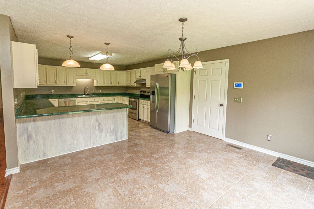 4286 Bethesda-Purdy Road Selmer, TN 38375 - Photo 5 of 21 Gallery Image 5