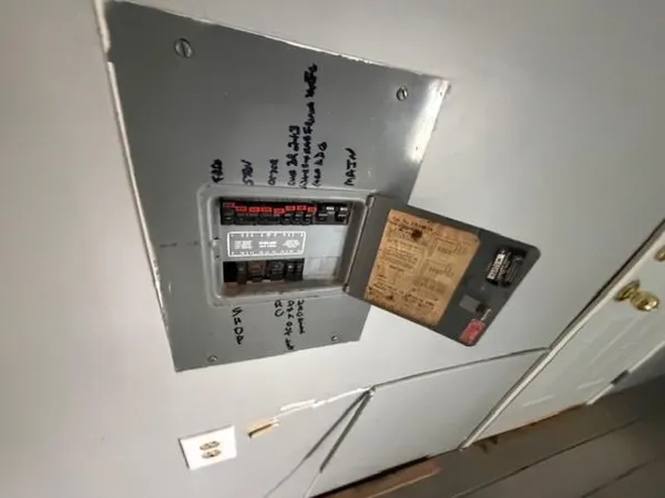 $74,900 | 518 West 4th Street, Eureka, KS 67045