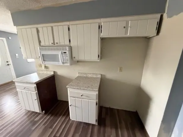 $74,900 | 518 West 4th Street, Eureka, KS 67045